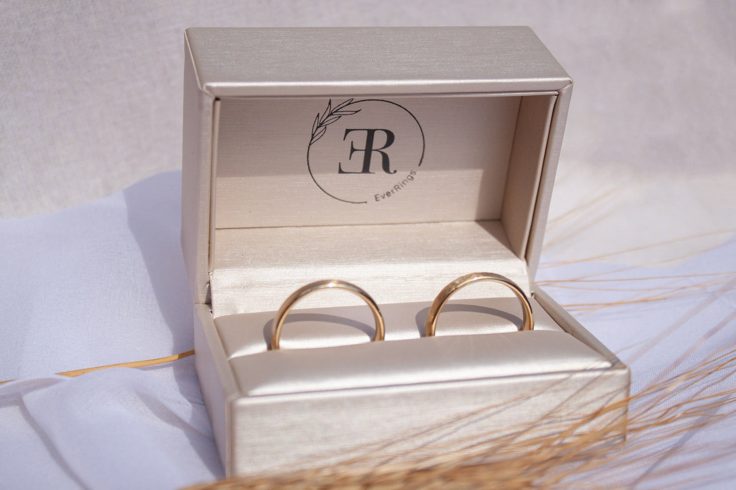 Ringbox mit Licht breit